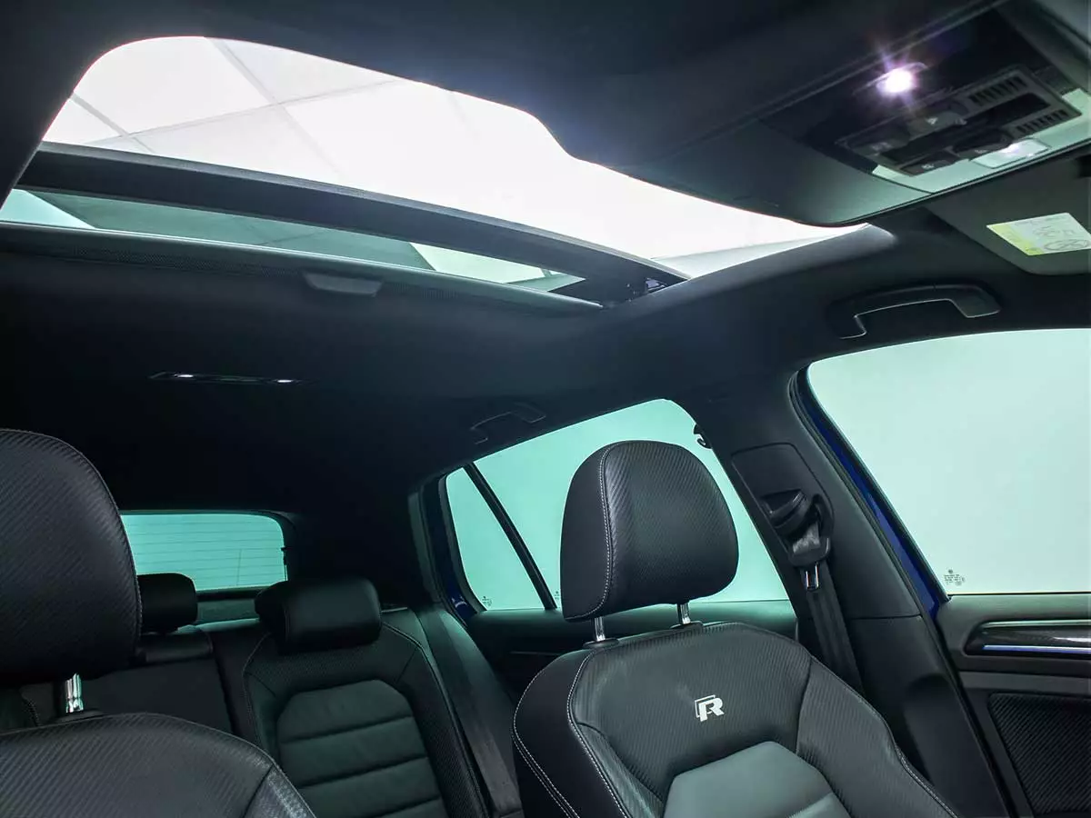 Vehicle Image for 24/27for Volkswagen Golf R