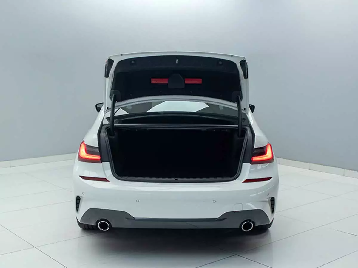 Vehicle Image for 13/24for BMW 3 Series 320i M Sport