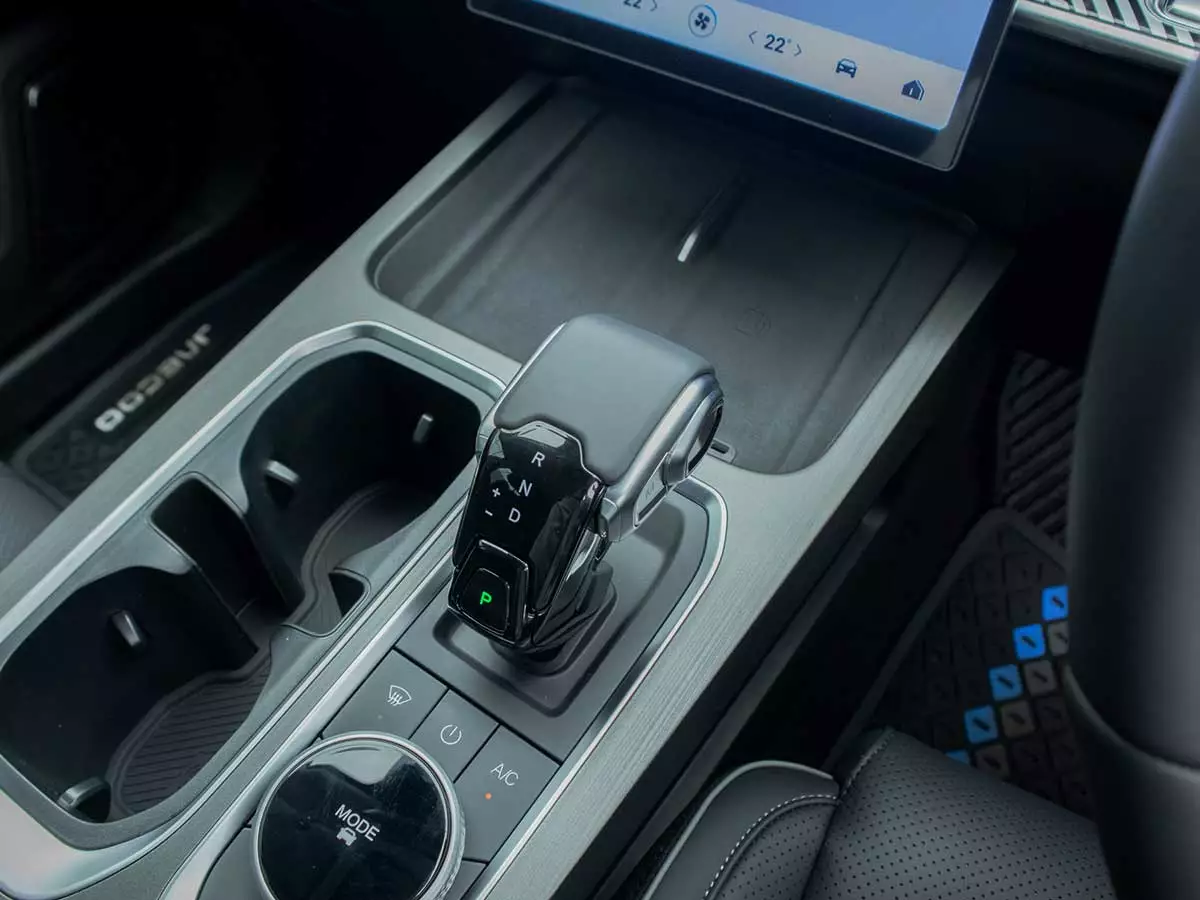 Vehicle Image for 12/17for JAECOO J7 1.6T Glacier