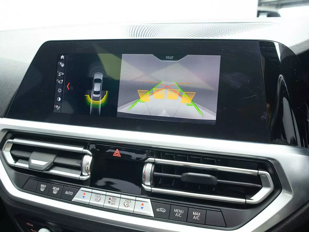 Vehicle Image for 17/25for BMW 3 Series 320i M Sport