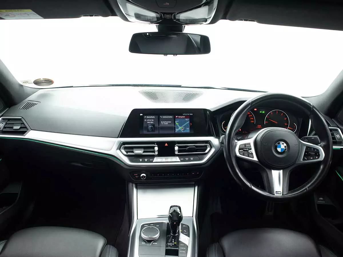 Vehicle Image for 20/25for BMW 3 Series 320i M Sport