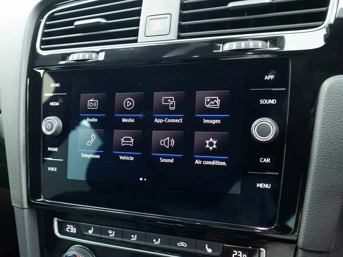 Vehicle Image for 15/24for Volkswagen Golf R