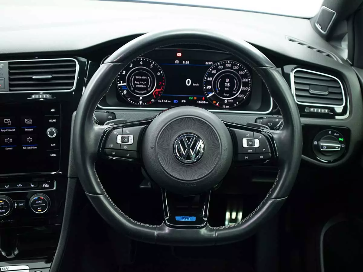 Vehicle Image for 14/24for Volkswagen Golf R