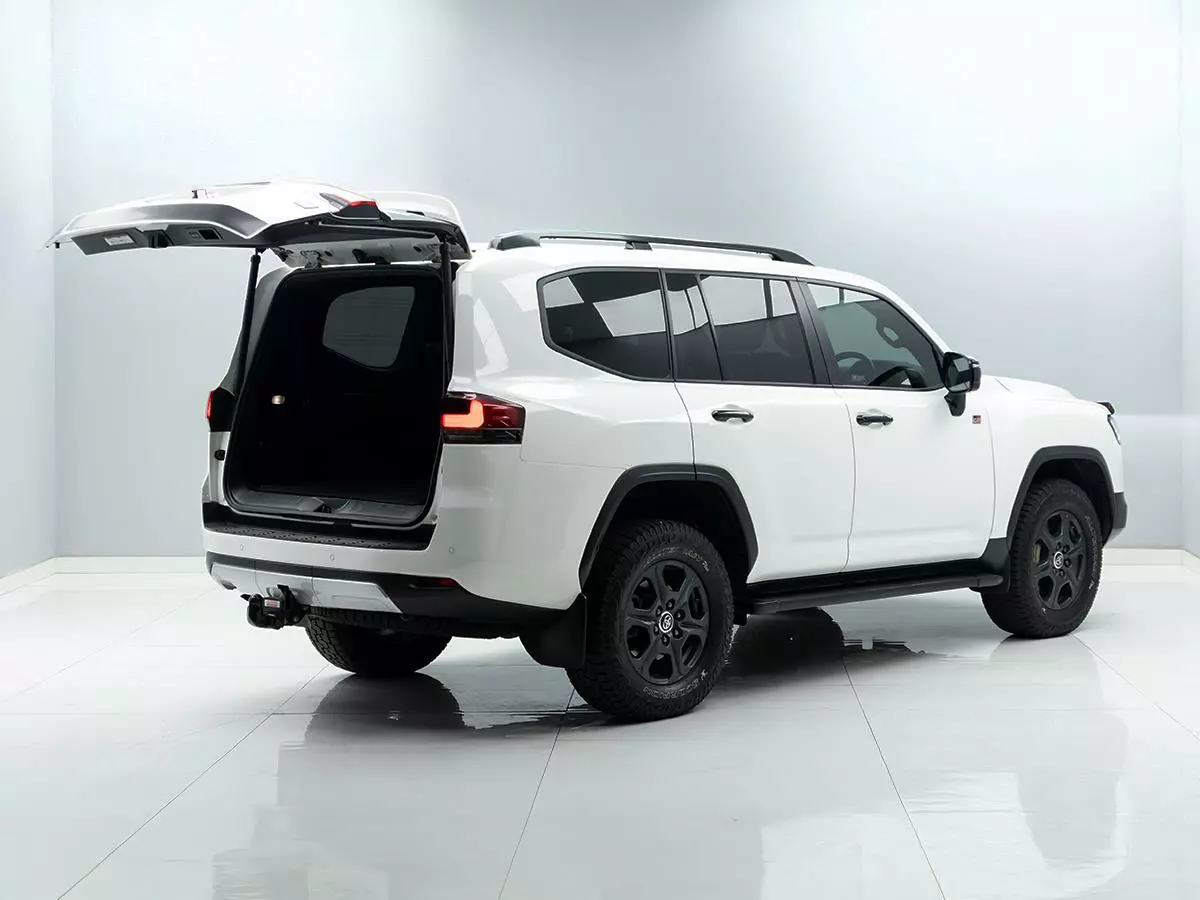 Vehicle Image for 6/18for Toyota Land Cruiser 300 3.5T GR Sport