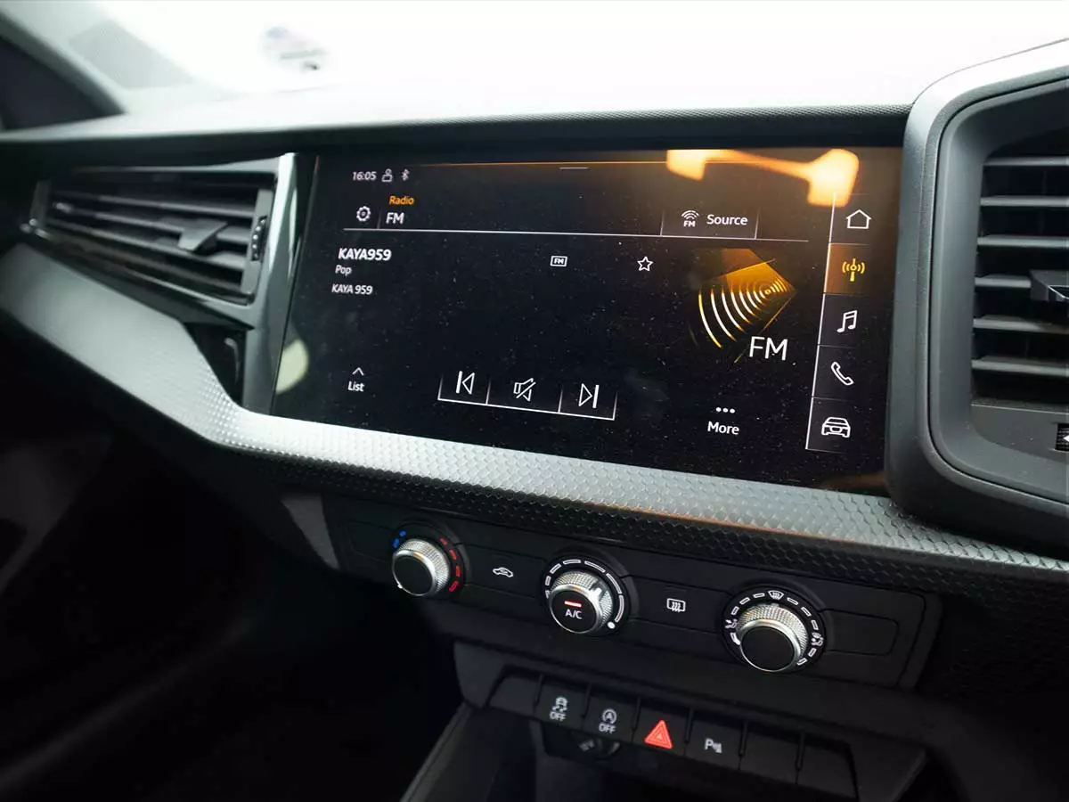 Vehicle Image for 15/24for Audi A1 Sportback 30TFSI S Line