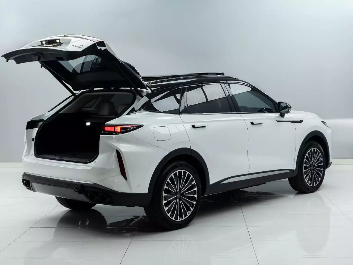 Vehicle Image for 7/19for OMODA C9 1.5T PHEV Explore AWD