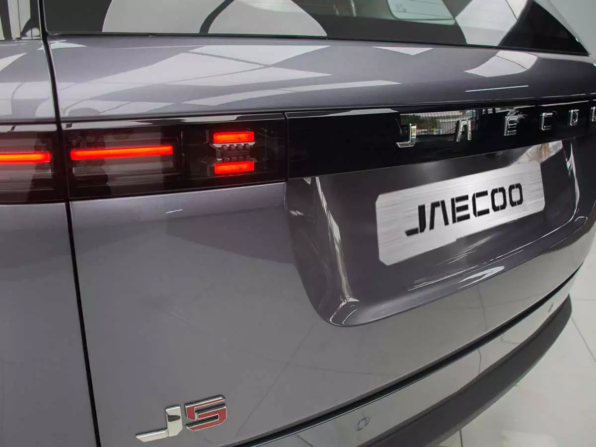 Vehicle Image for 10/24for JAECOO J5 1.5T Glacier