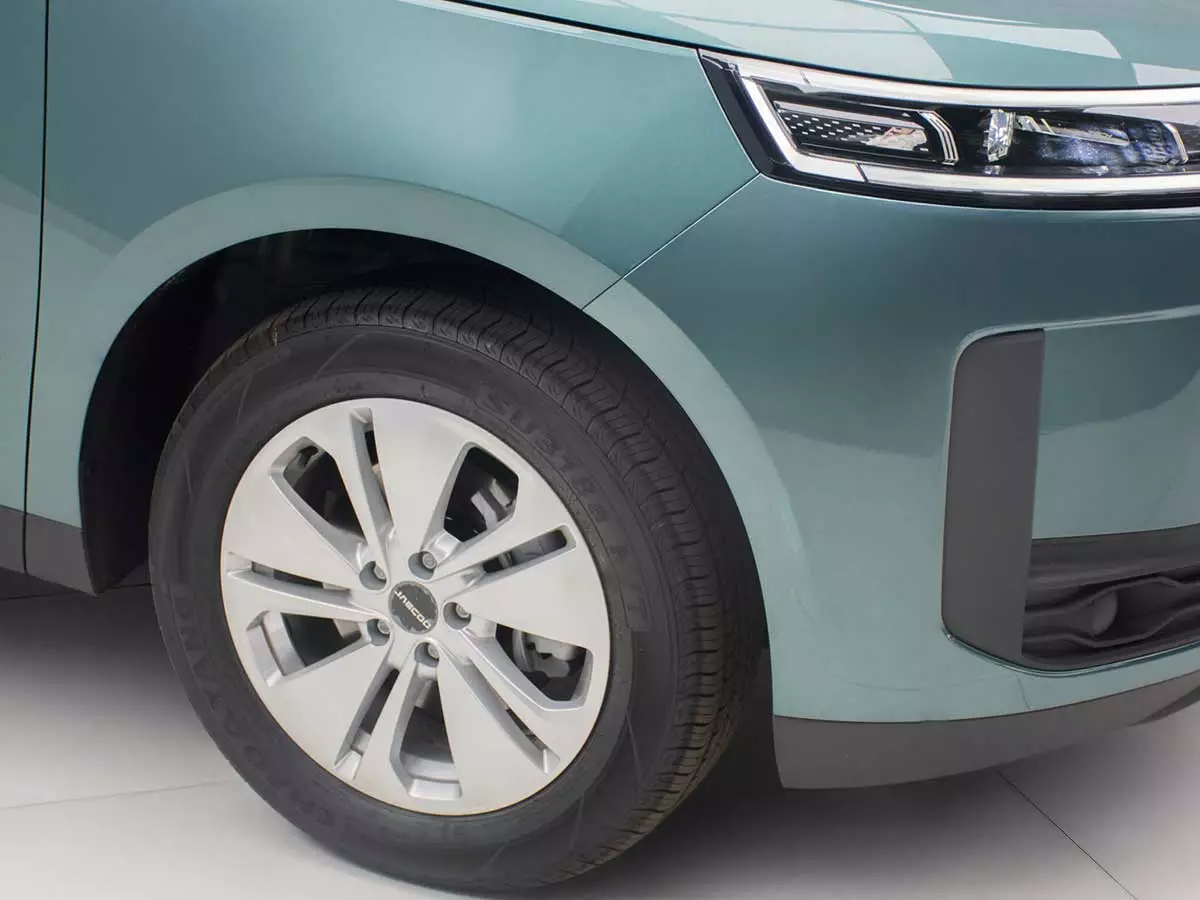 Vehicle Image for 8/24for JAECOO J5 1.5T Glacier