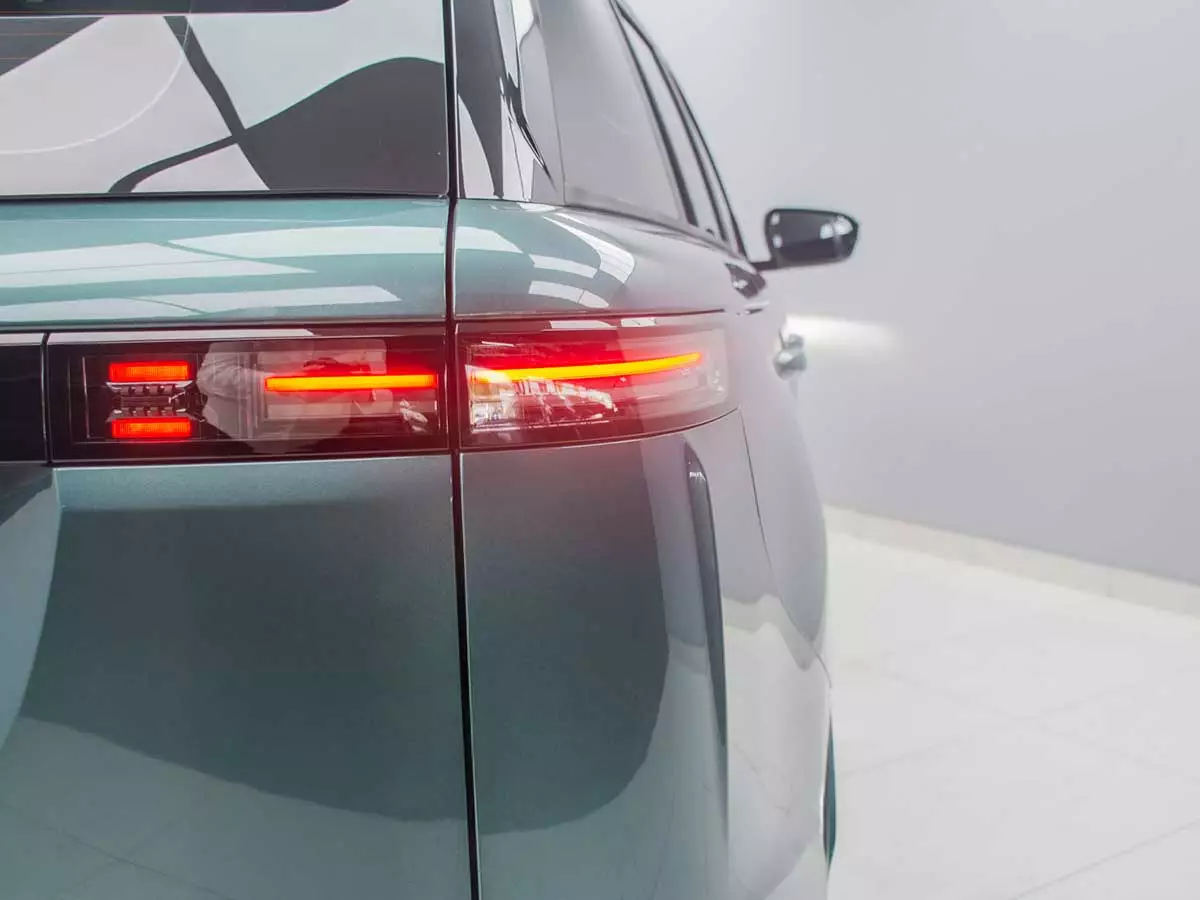 Vehicle Image for 11/24for JAECOO J5 1.5T Glacier