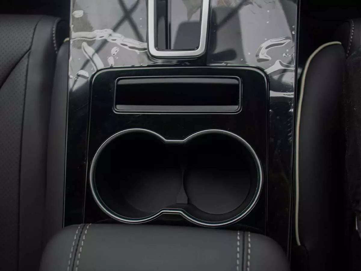 Vehicle Image for 19/26for Chery Tiggo Cross 1.5 CSH HEV Comfort