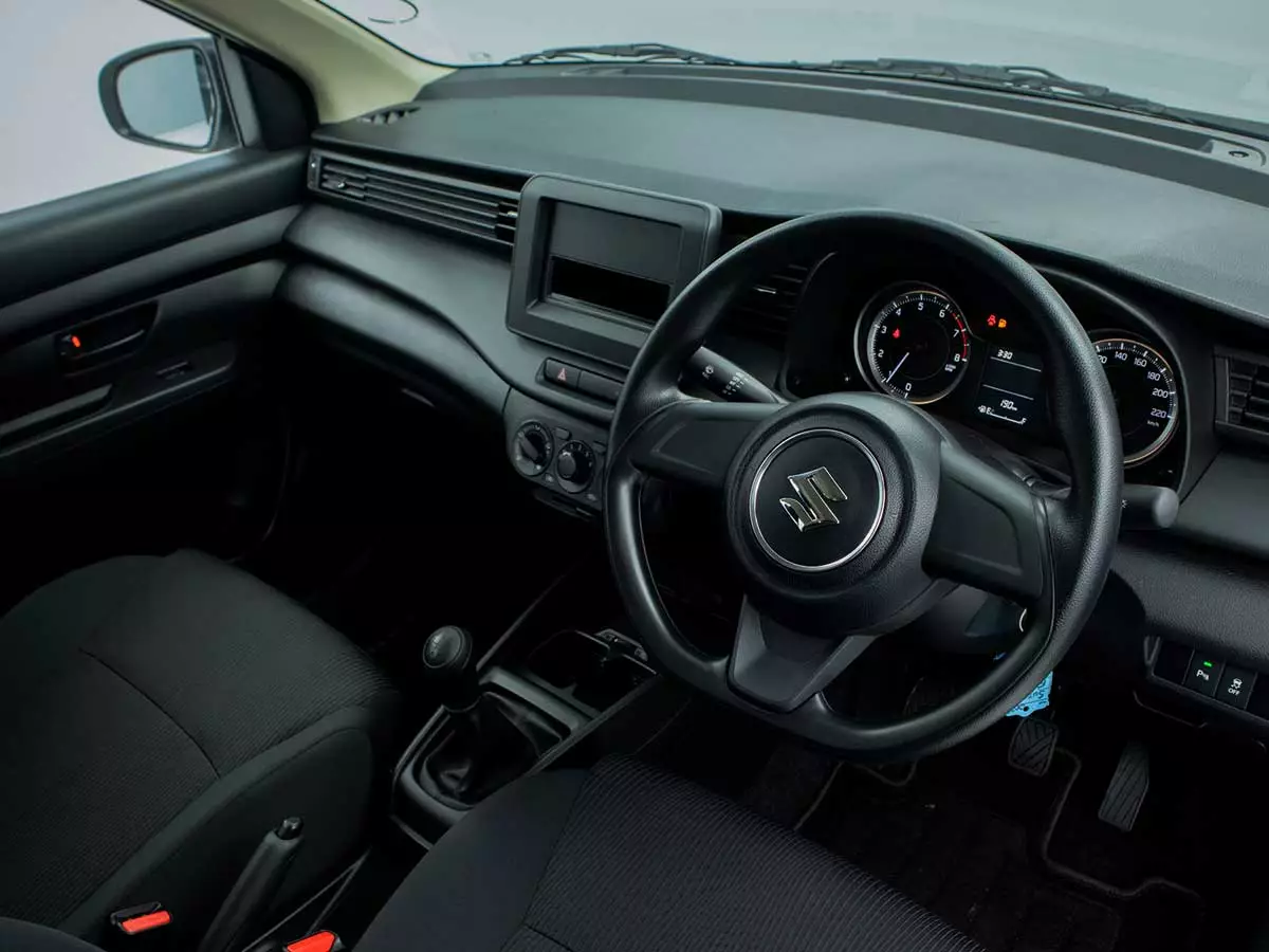 Vehicle Image for 12/17for Suzuki Ertiga 1.5 GA