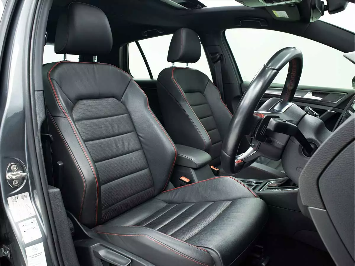 Vehicle Image for 24/24for Volkswagen Golf GTI