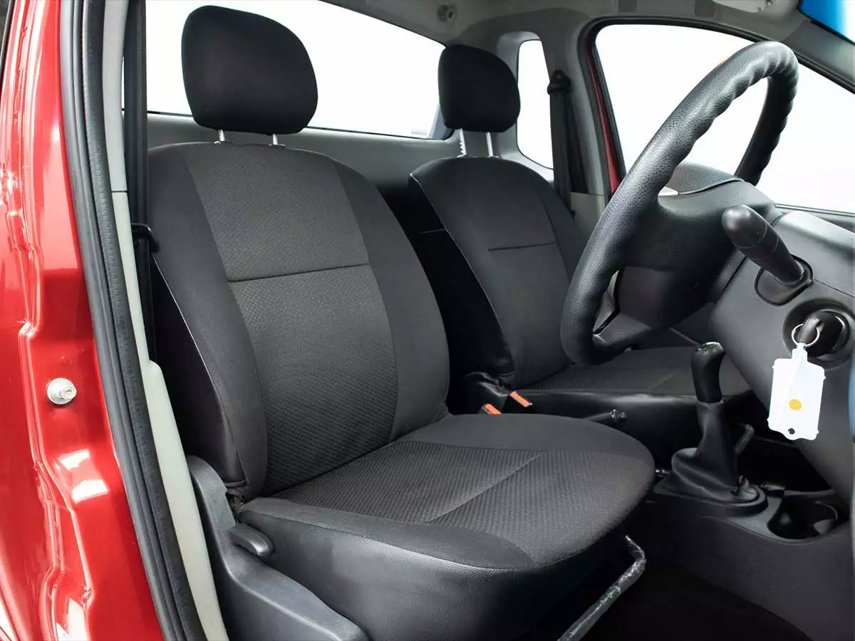 Vehicle Image for 23/23for Nissan NP200 1.6i (Aircon) Safety Pack