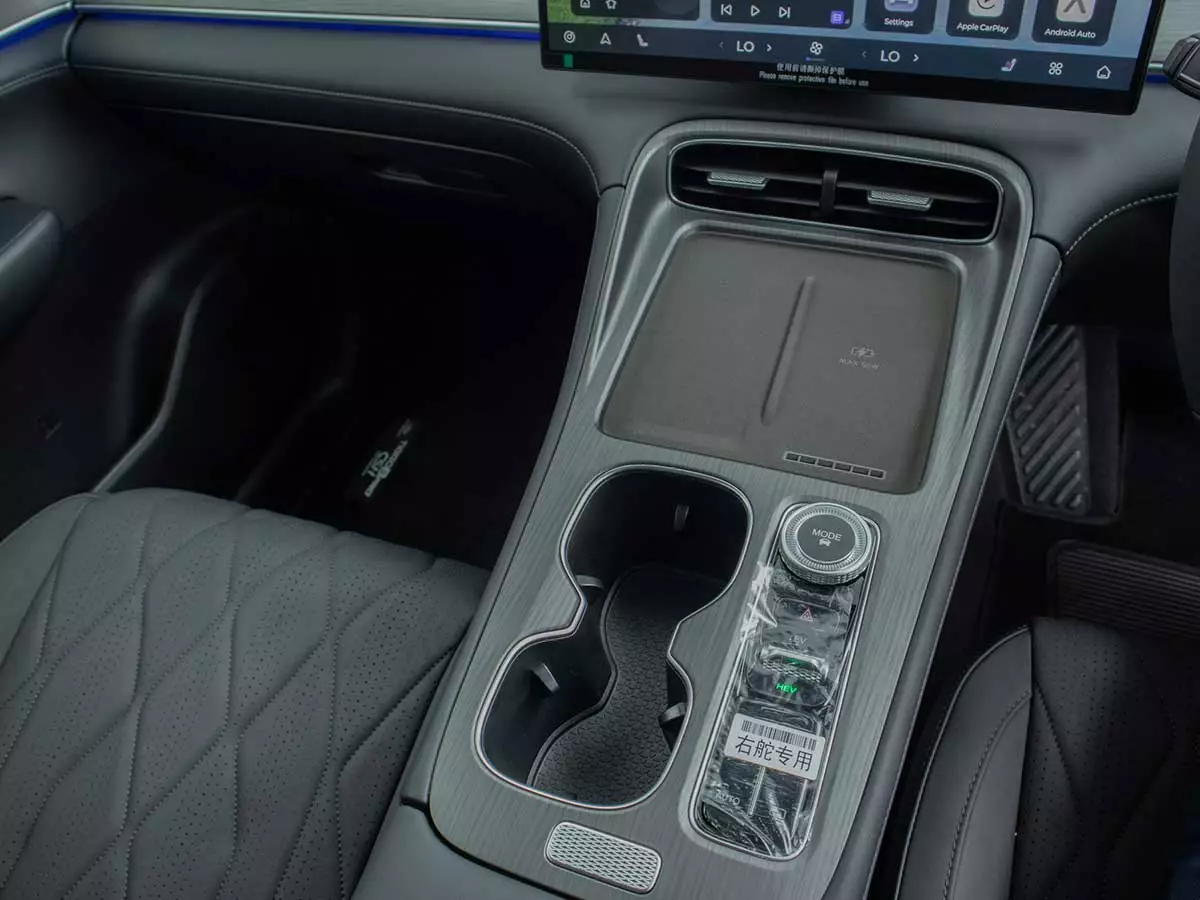 Vehicle Image for 20/27for Chery Tiggo 8 1.5T CSH Plug-in Hybrid Apex