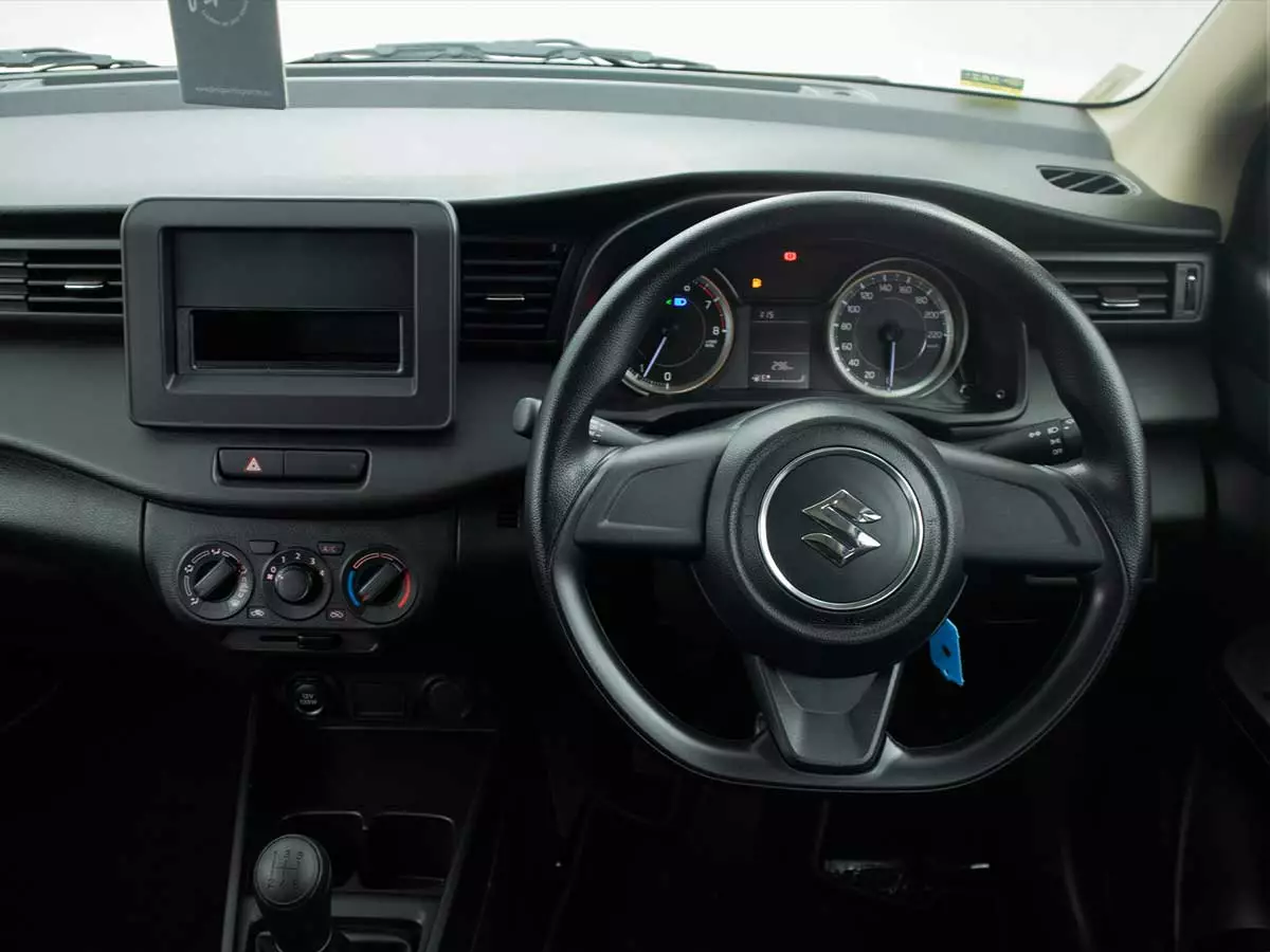 Vehicle Image for 19/24for Suzuki Ertiga 1.5 GA