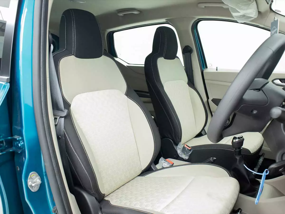 Vehicle Image for 25/25for Renault Triber 1.0 Techno