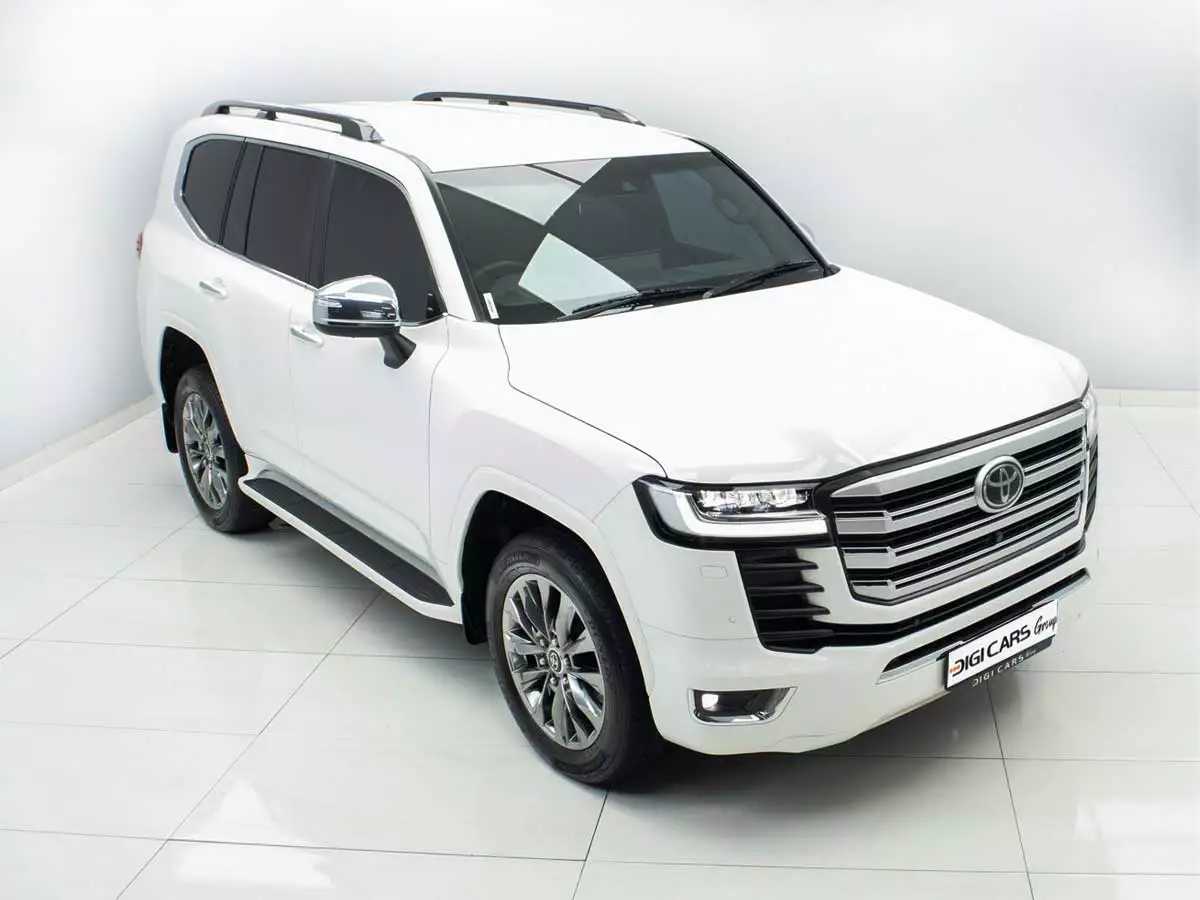 Vehicle Image for 2/25for Toyota Land Cruiser 300 3.3D ZX