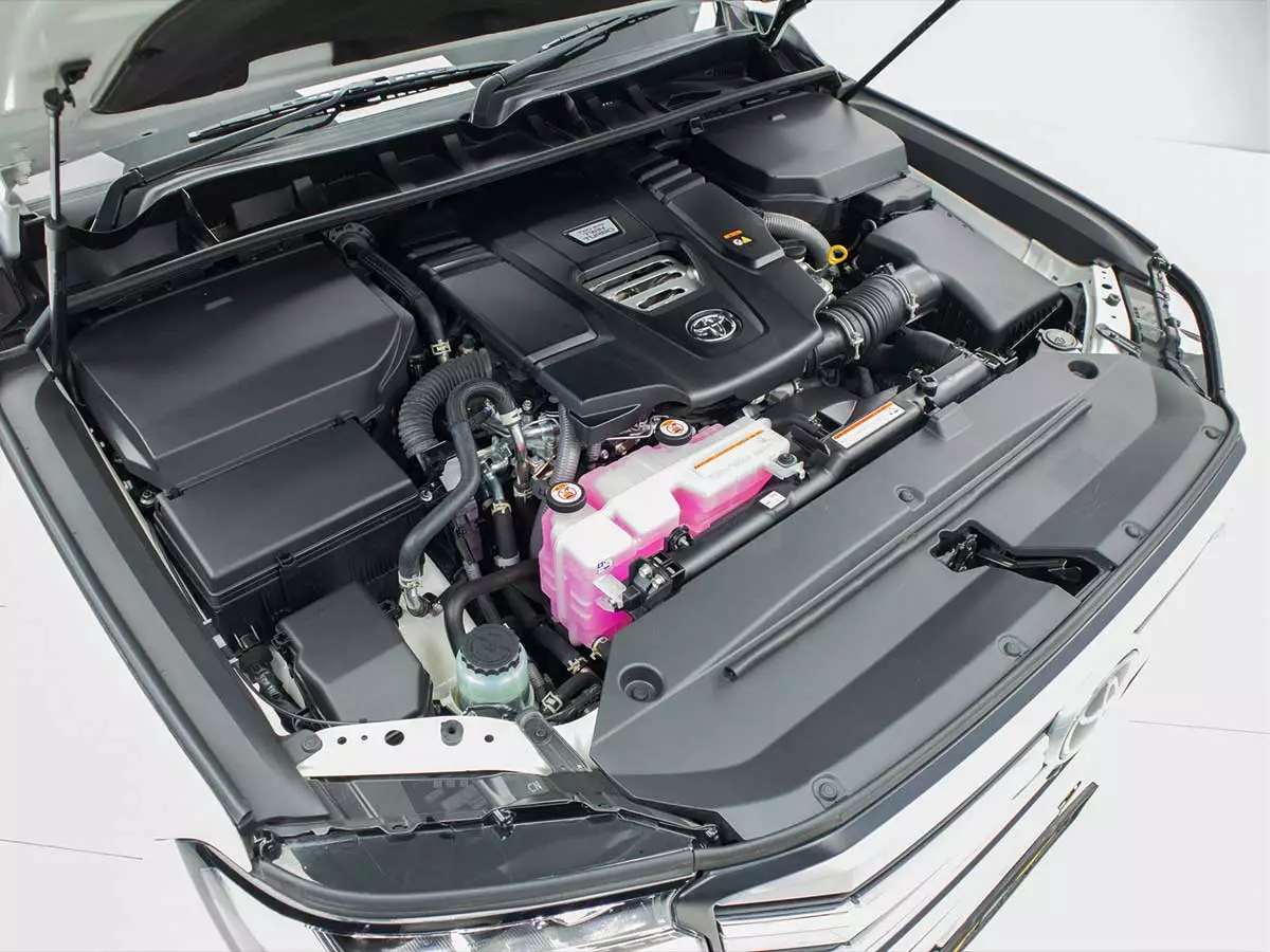 Vehicle Image for 9/25for Toyota Land Cruiser 300 3.3D ZX