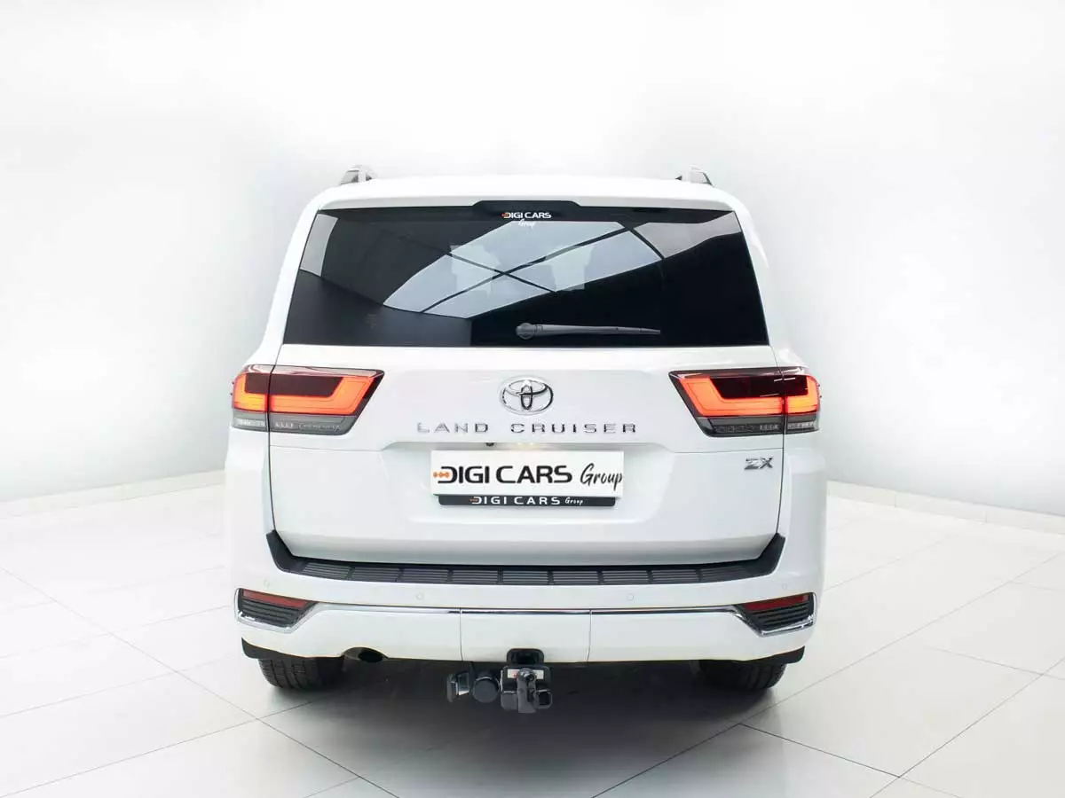 Vehicle Image for 12/25for Toyota Land Cruiser 300 3.3D ZX