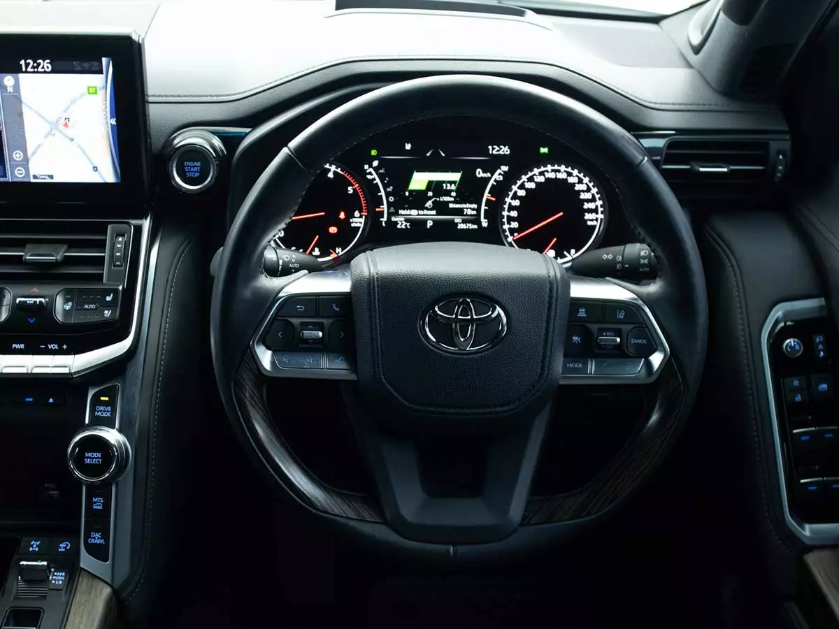 Vehicle Image for 14/25for Toyota Land Cruiser 300 3.3D ZX