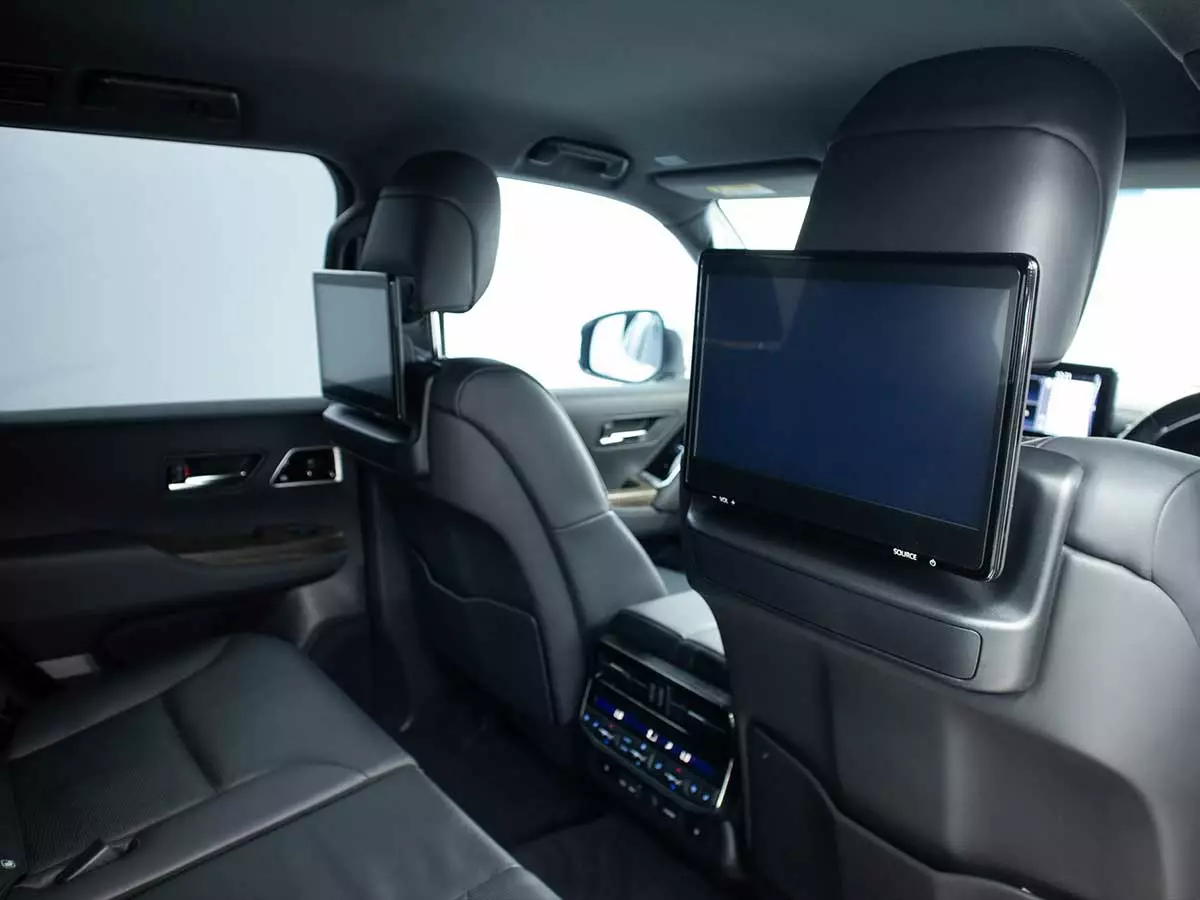 Vehicle Image for 23/25for Toyota Land Cruiser 300 3.3D ZX