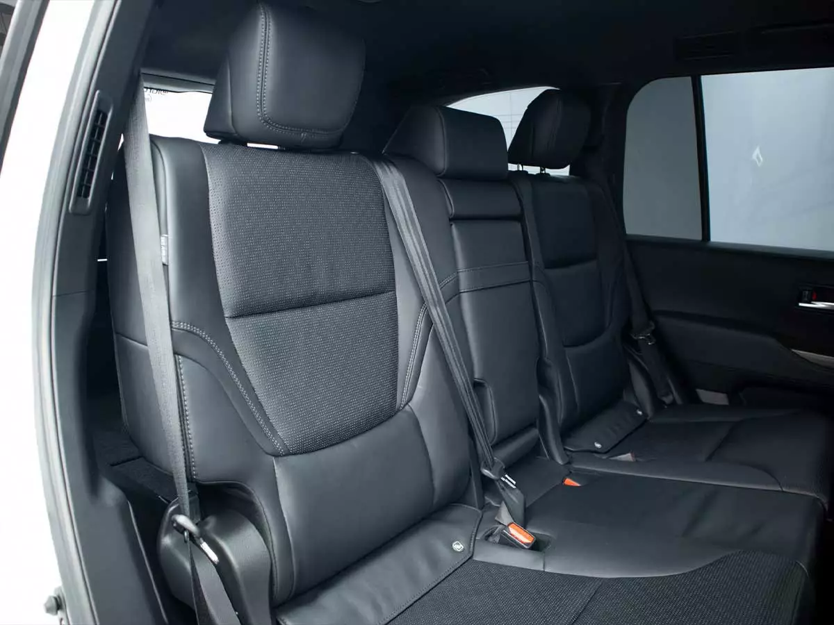 Vehicle Image for 24/25for Toyota Land Cruiser 300 3.3D ZX