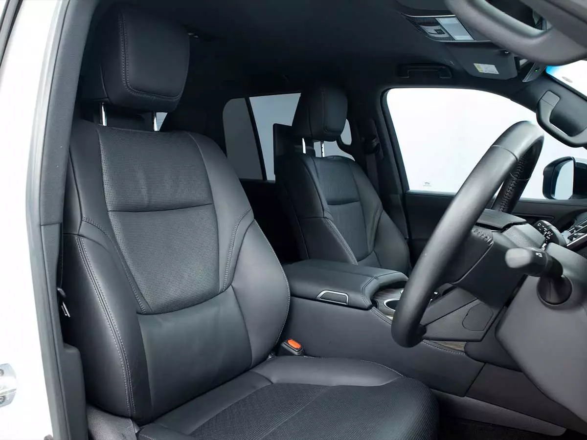 Vehicle Image for 25/25for Toyota Land Cruiser 300 3.3D ZX