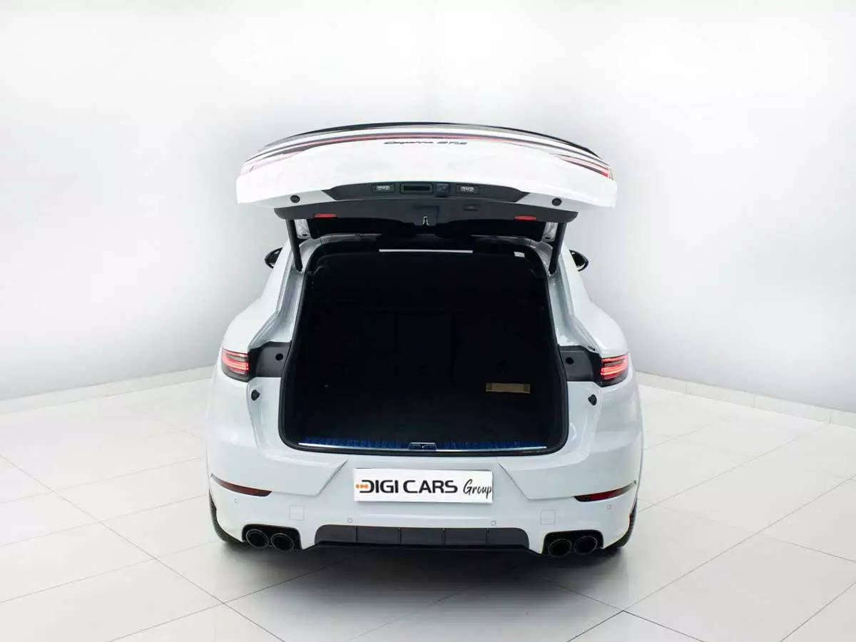 Vehicle Image for 13/25for Porsche Cayenne GTS Coupe