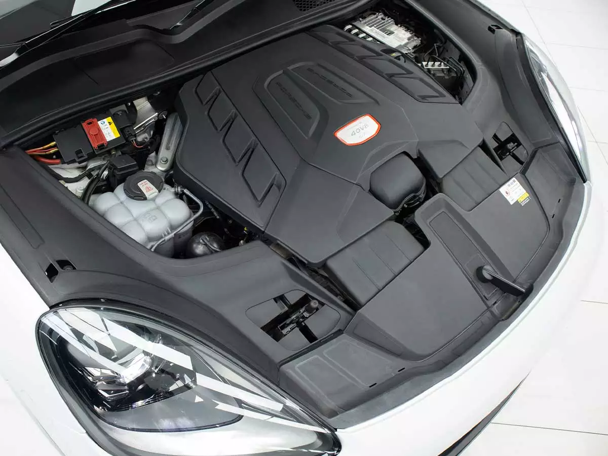 Vehicle Image for 11/25for Porsche Cayenne GTS Coupe