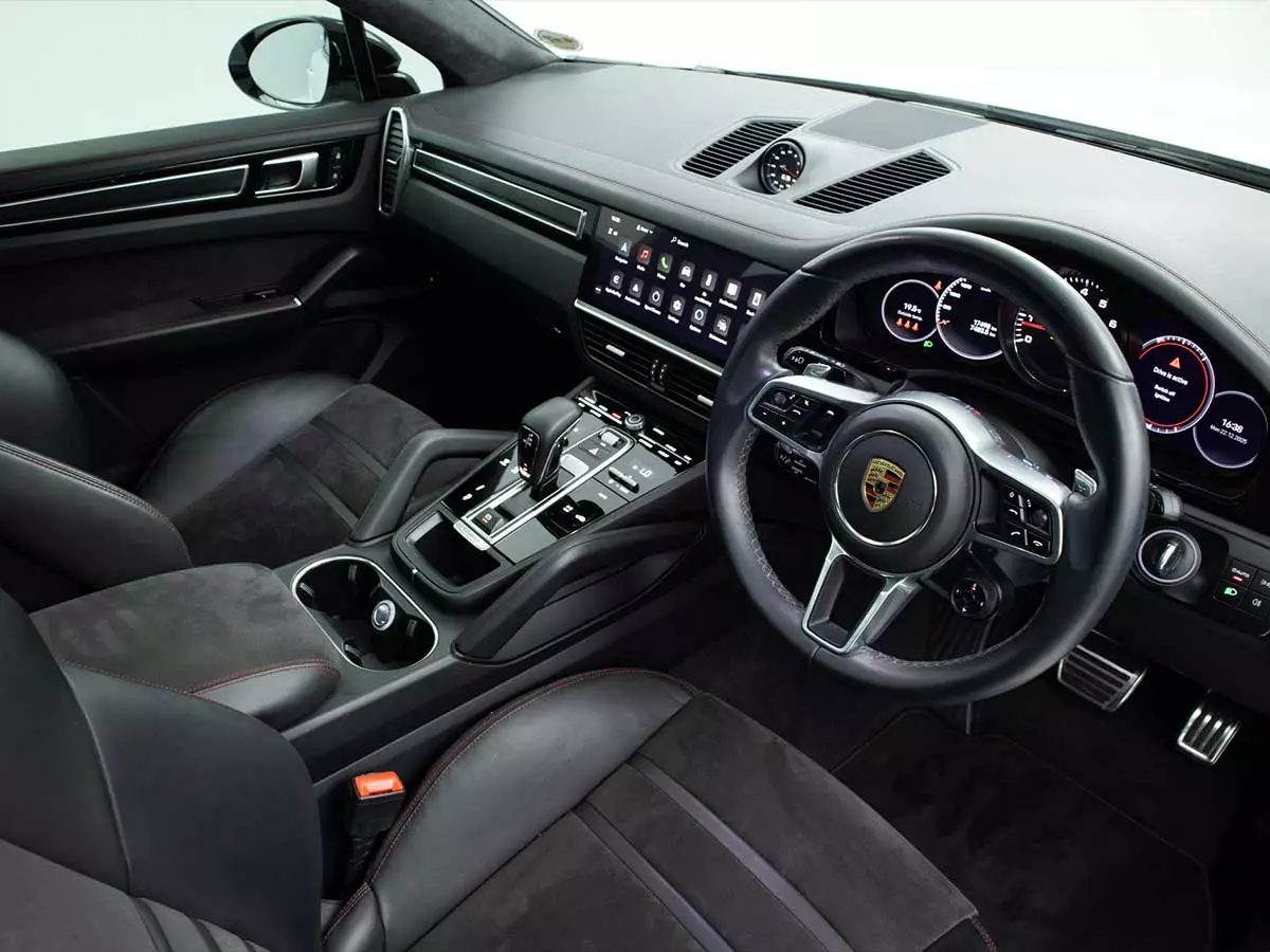 Vehicle Image for 20/25for Porsche Cayenne GTS Coupe