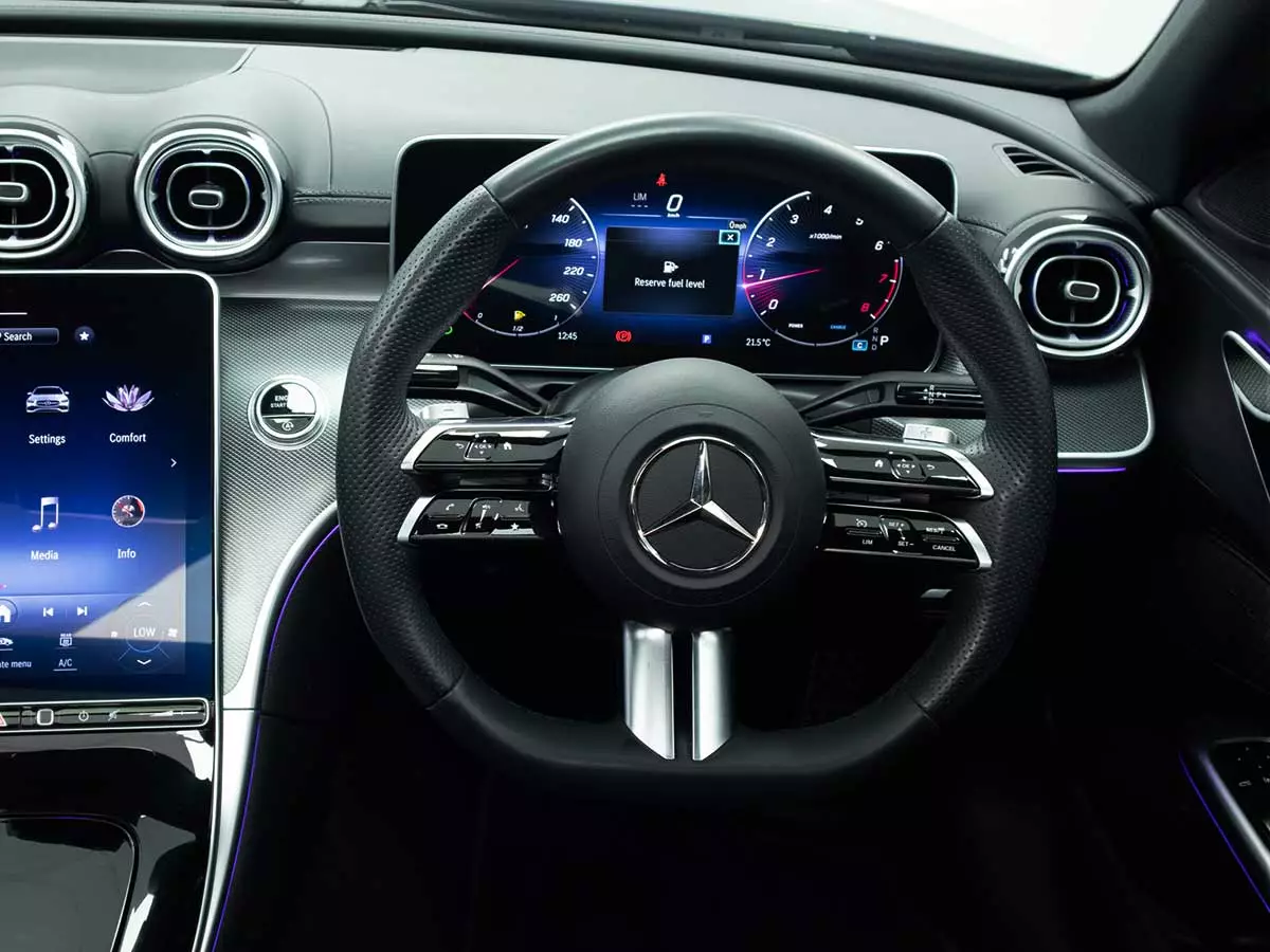 Vehicle Image for 14/24for Mercedes-Benz C-Class C200 AMG Line