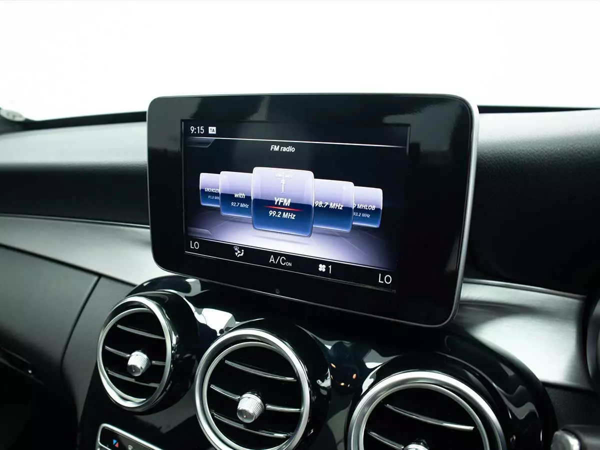 Vehicle Image for 15/24for Mercedes-Benz C-Class C200 AMG Line Auto