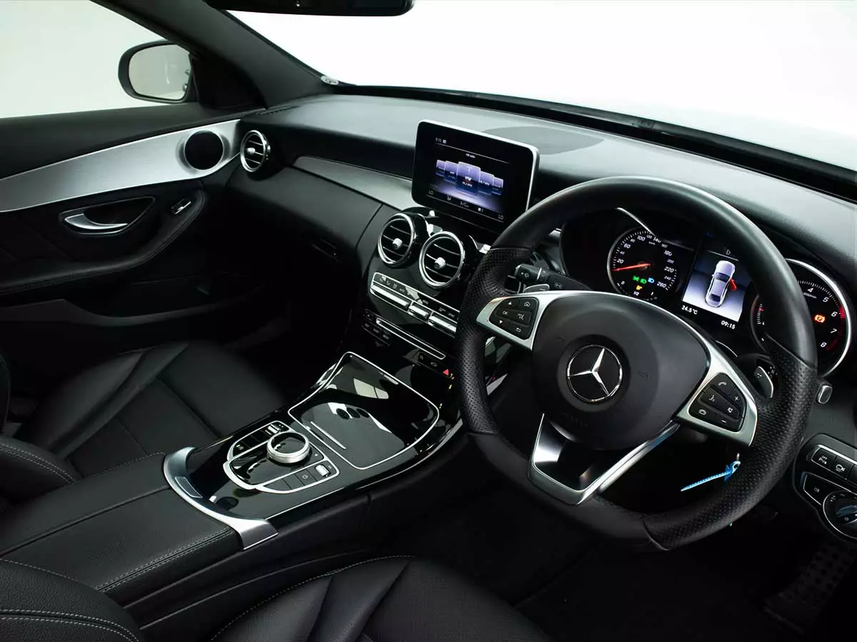 Vehicle Image for 20/24for Mercedes-Benz C-Class C200 AMG Line Auto