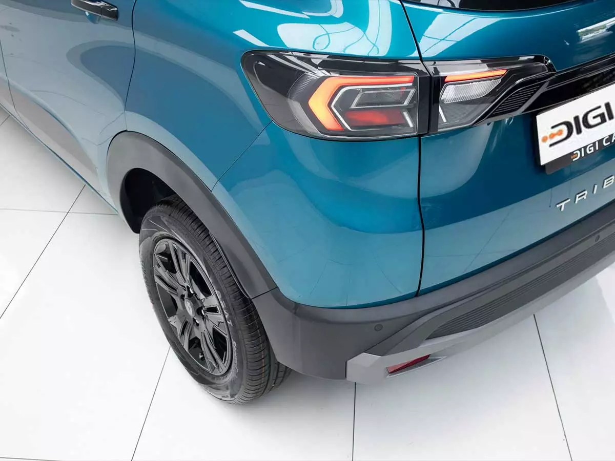 Vehicle Image for 7/25for Renault Triber 1.0 Techno