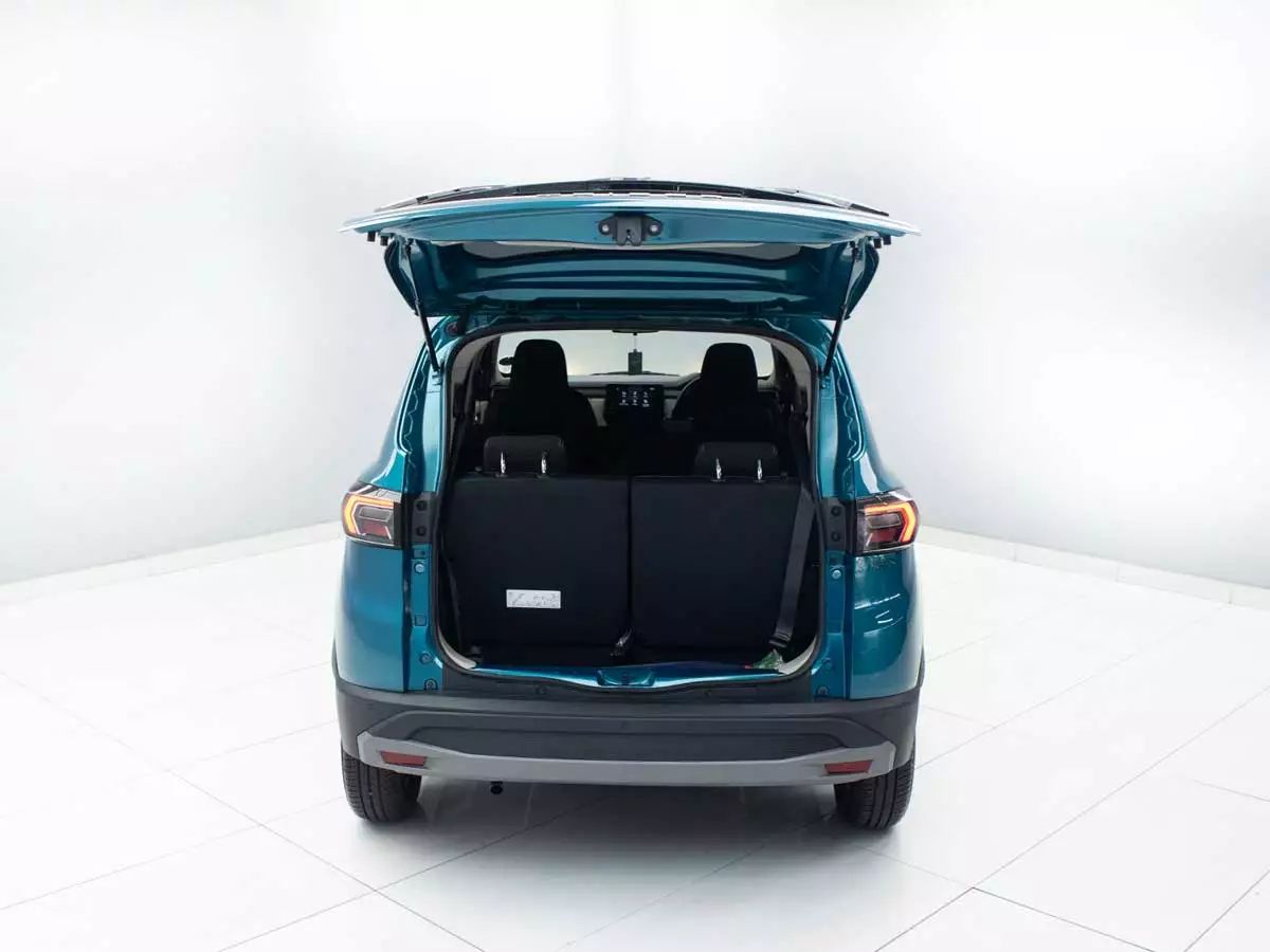 Vehicle Image for 13/25for Renault Triber 1.0 Techno