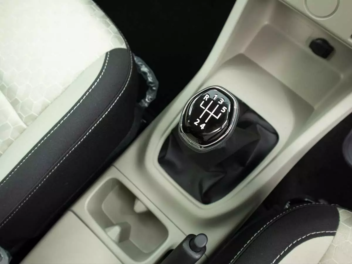 Vehicle Image for 16/25for Renault Triber 1.0 Techno