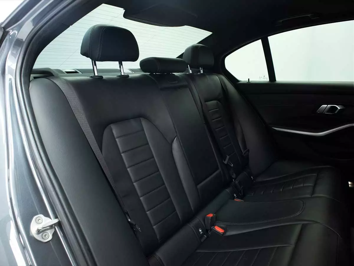 Vehicle Image for 23/24for BMW 3 Series 320i M Sport