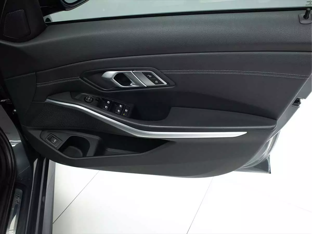 Vehicle Image for 19/24for BMW 3 Series 320i M Sport