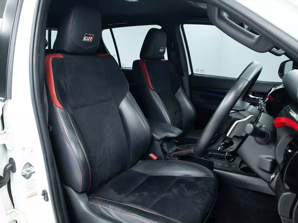 Vehicle Image for 24/24for Toyota Hilux 2.8GD-6 Double Cab 4x4 GR-Sport / GR-S