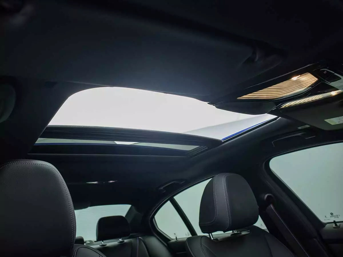 Vehicle Image for 22/25for BMW 3 Series 320d Mzansi Edition