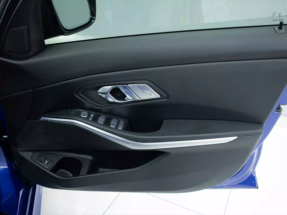 Vehicle Image for 23/25for BMW 3 Series 320d Mzansi Edition