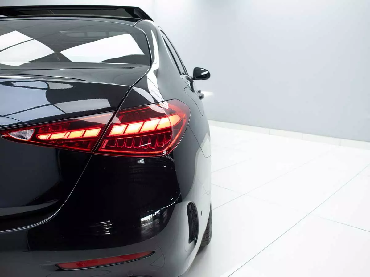 Vehicle Image for 11/25for Mercedes-Benz C-Class C200 AMG Line