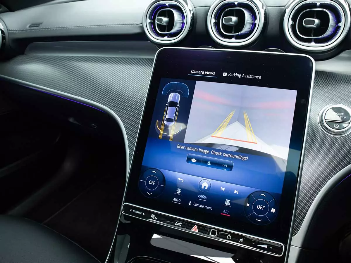 Vehicle Image for 17/25for Mercedes-Benz C-Class C200 AMG Line