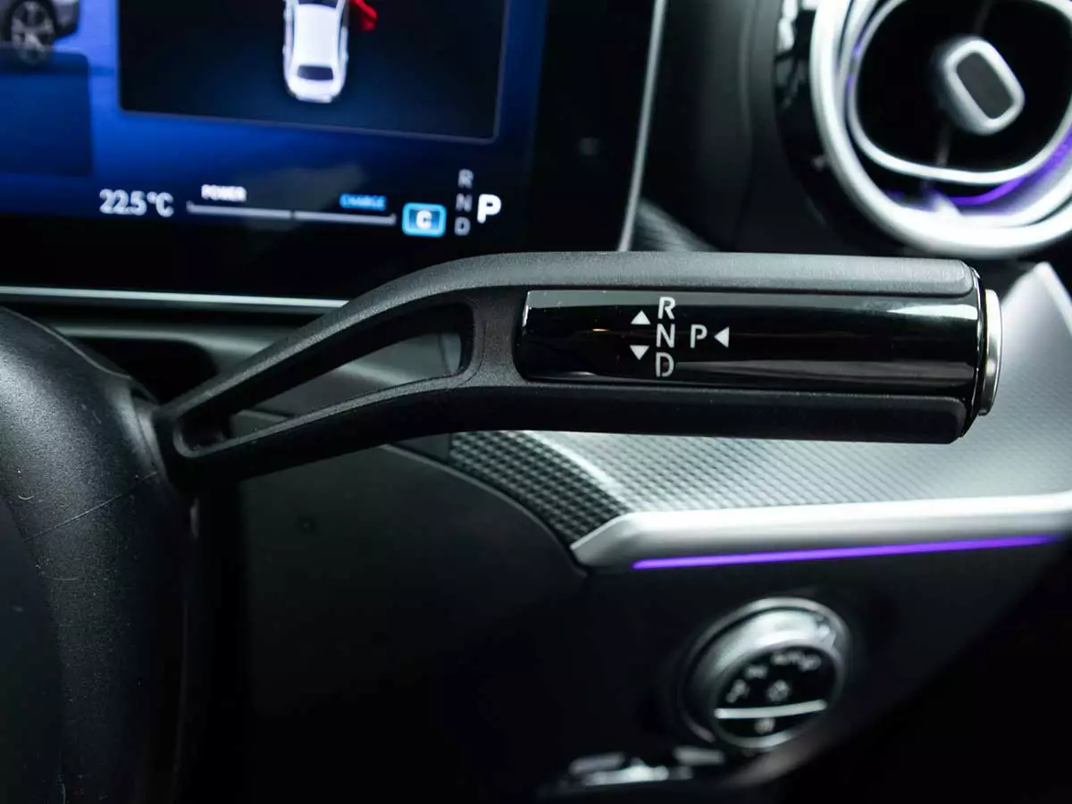 Vehicle Image for 18/25for Mercedes-Benz C-Class C200 AMG Line