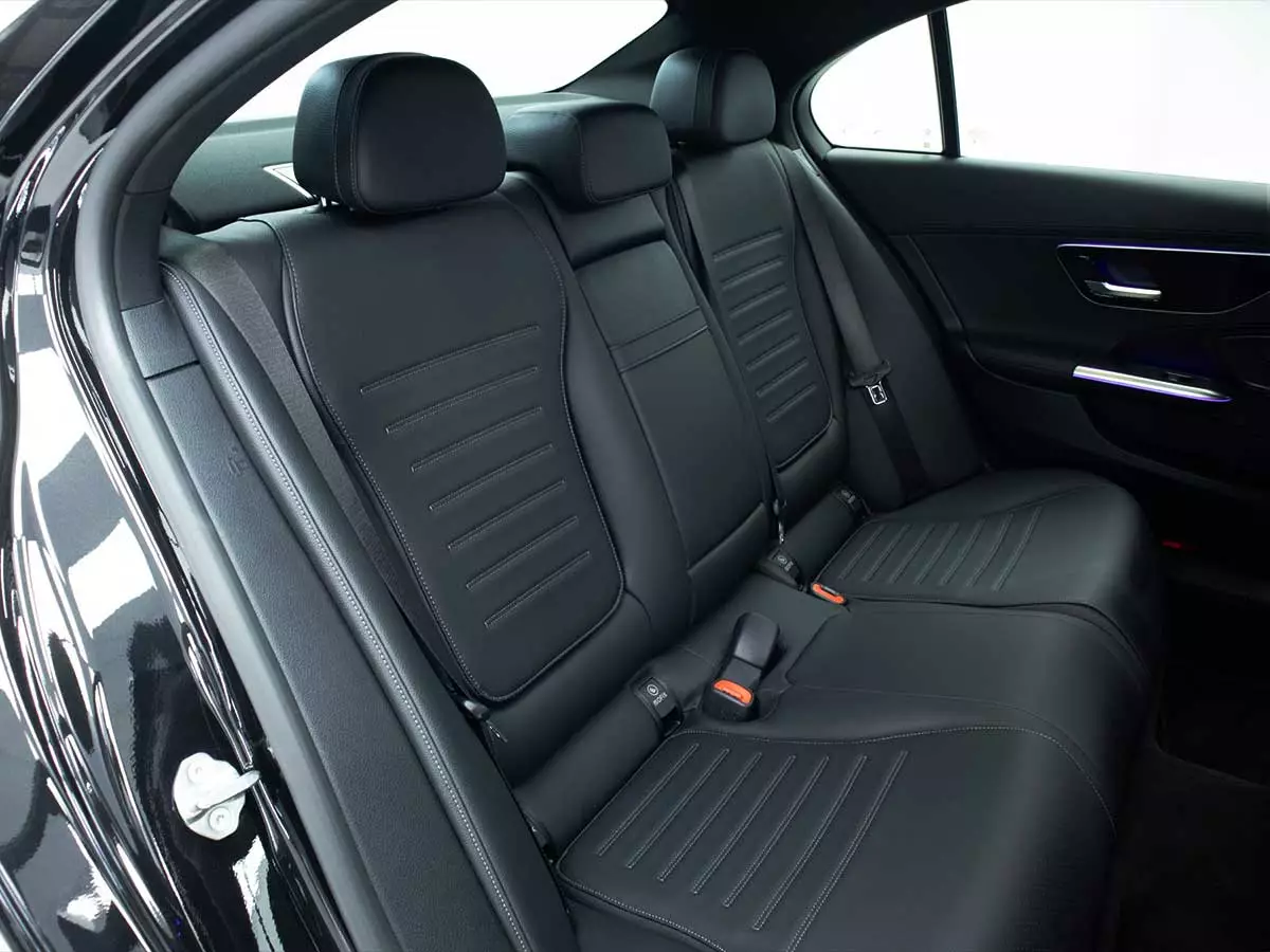 Vehicle Image for 24/25for Mercedes-Benz C-Class C200 AMG Line