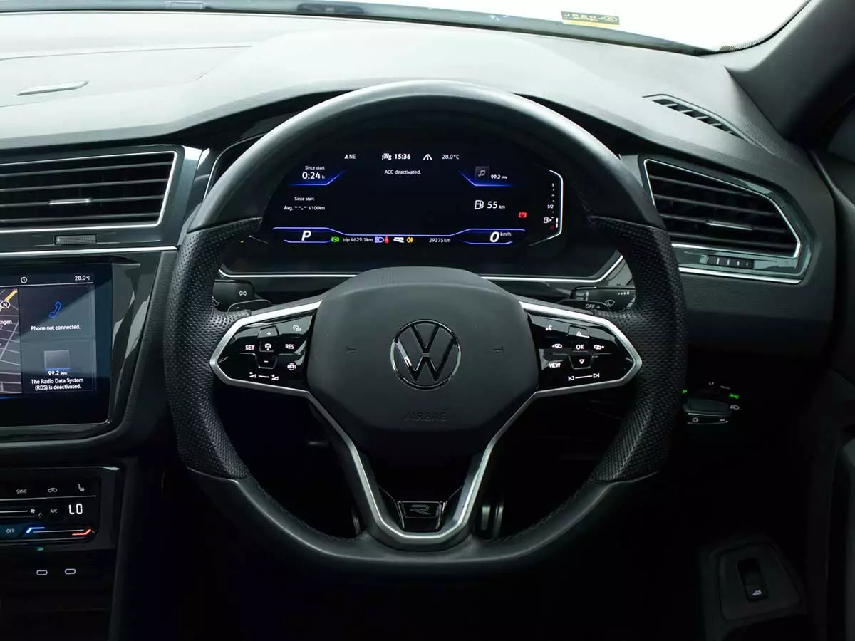 Vehicle Image for 15/25for Volkswagen Tiguan 2.0TSI 162kW 4Motion R-Line