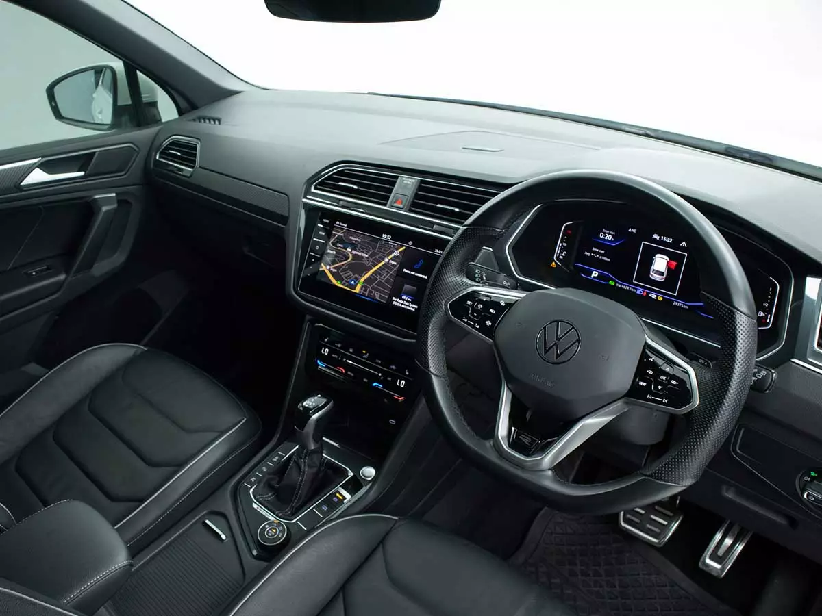 Vehicle Image for 19/25for Volkswagen Tiguan 2.0TSI 162kW 4Motion R-Line