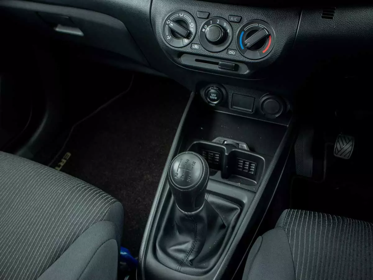 Vehicle Image for 11/17for Suzuki Ertiga 1.5 GA