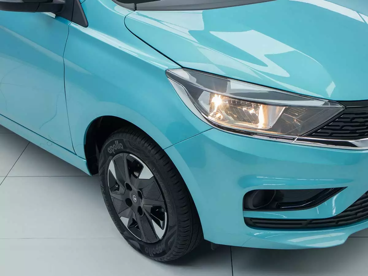 Vehicle Image for 8/24for Tata Tiago 1.2 XT Manual