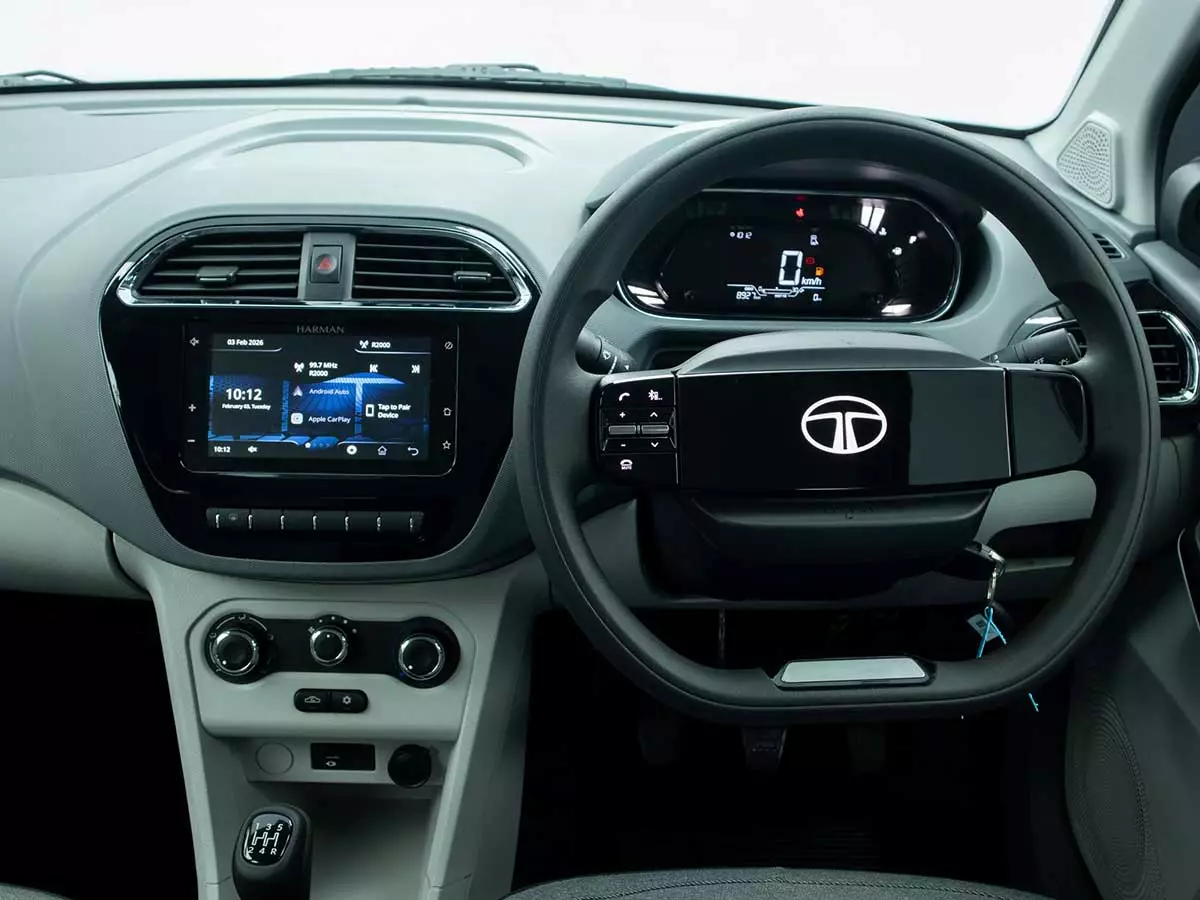 Vehicle Image for 20/24for Tata Tiago 1.2 XT Manual